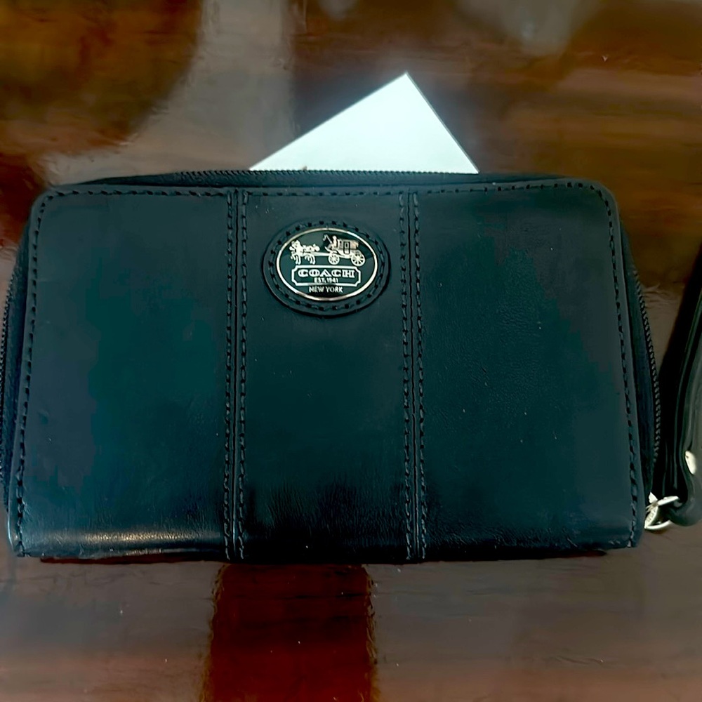 Coach small wallet/wristlet black leather brand new
